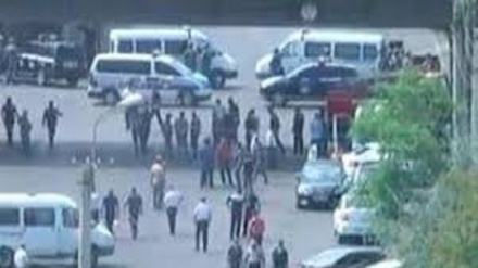 Armenia, assalto alla stazione polizia: 'tentato golpe' 