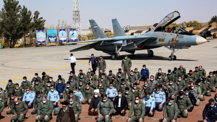 Manuver AU Fada'eeyan-e Harim-e Velayat-9 (1) 