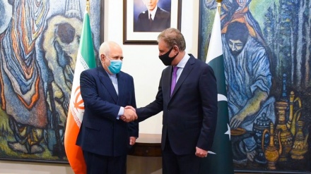 Zgjerimi i bashkëpunimeve bilaterale, temë kryesore e bisedimeve të Zarif dhe Qureshi