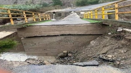 Crolla un ponte nel crotonese, alluvioni anche a  Palermo