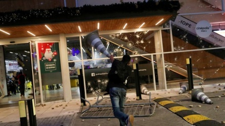 Violence erupts in Brazil after Black man beaten to death at Carrefour store