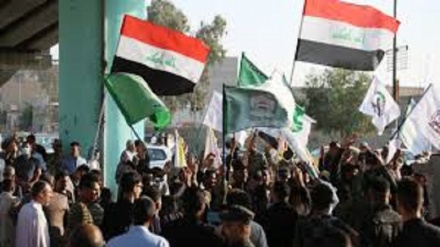 Iraq: la gente scende in piazza contro l'arroganza di Macron