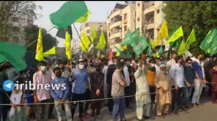 Pakistan'da Fransa karşıtı gösteriler düzenlendi