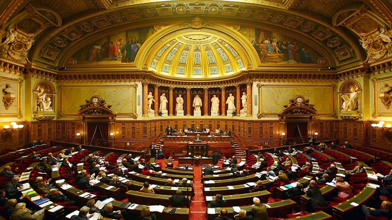  Fransa Senatosunun Tesettür Hususundaki Kısıtlamaları