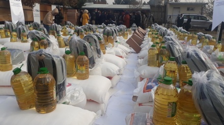 توزیع کمک های غذایی بین 120 کودک کار در ولایت بلخ 