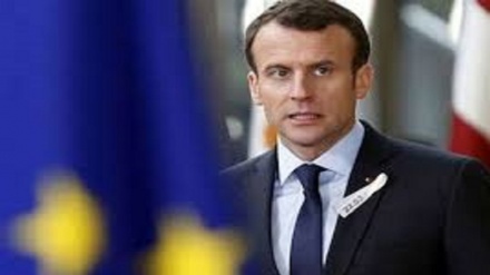 Macron e religione: questa volta i cattolici protestano contro presidente francese 