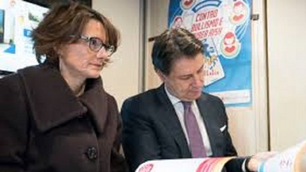 Italia: il ministro Bonetti minaccia le dimissioni 