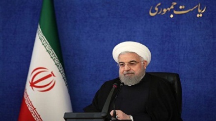 روحانی: وحدت ملی دشمنان ایران را واردار به تسلیم می‌کند