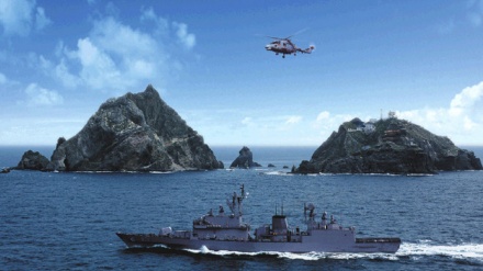 韓国軍が竹島で防衛訓練　