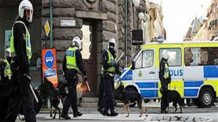 Covid, 200 turisti inglesi in quarantena fuggono di notte da Svizzera