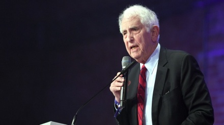 Because she was wrong about Iraq, Afghanistan, Syria, Yemen, and Libya, Daniel Ellsberg joins campaign against Flournoy