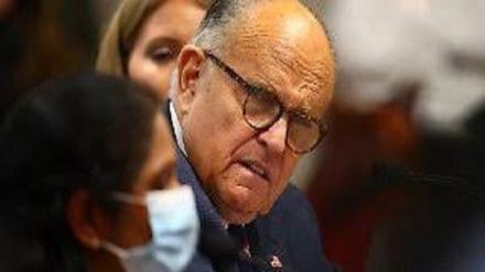 USA: Rudy Giuliani ricoverato in ospedale. Quante persone ha contagiato?