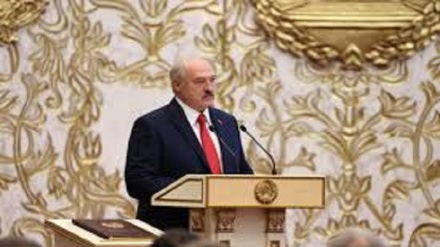 Lukashenko accetta la 'ridistribuzione del potere politico' in Bielorussia