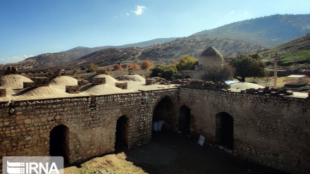 (FOTO) Iran, caravanserraglio Gusheh Shahanshah a Khorram Abad in prov. Lorestan- 2