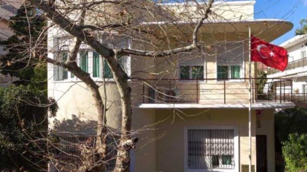 Turkey denounces detention of consular official in Greece