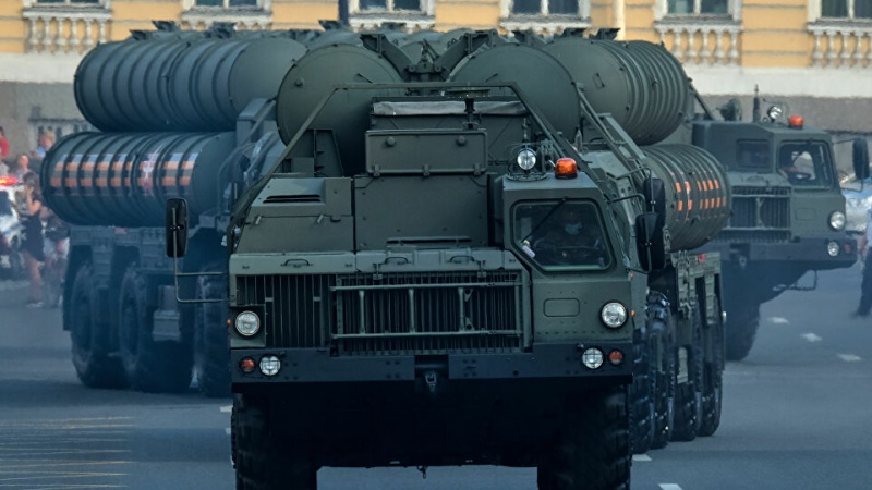 Ilustrasi sistem pertahanan rudal S-400 Rusia.