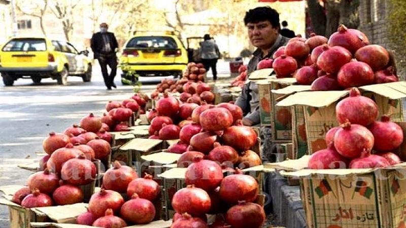 کم رونق بودن بازار شب یلدا در افغانستان