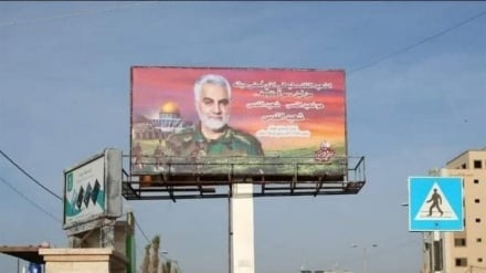 加沙悬挂巨幅苏莱曼尼中将挂像；犹太复国主义者的愤怒