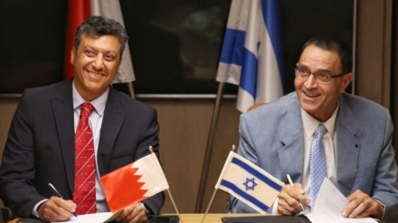 Kompania e linjave ajrore të Bahrejnit nënshkruan 5 marrëveshje me regjimin sionist