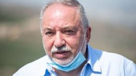 ליברמן נכנס לבידוד כי בנו נדבק בקורונה