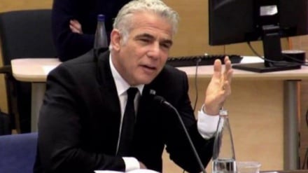 לפיד לכחול לבן: אתם יושבים בממשלה מנופחת ומושחתת