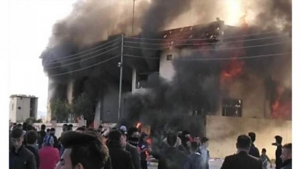 Demonstran Kurdistan Irak Bakar Kantor Pemerintah