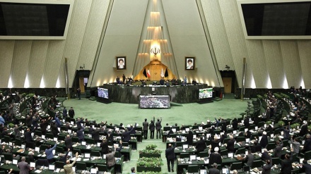 Bunge la Iran lalaani hatua ya Marekani ya kukiwekea vikwazo Chuo Kikuu cha al-Mustafa