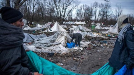 Bosnia: migranti danno fuoco a campo di Lipa, a Bihac