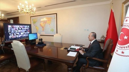 NATO'da Türkiye'ye karşı tavır sergilendi