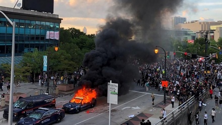 (VIDEO) Usa, sostenitore di Trump investe i manifestanti a Manhattan