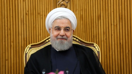 イラン大統領、「ナノ技術分野でのイランの進歩は自負心につながる」