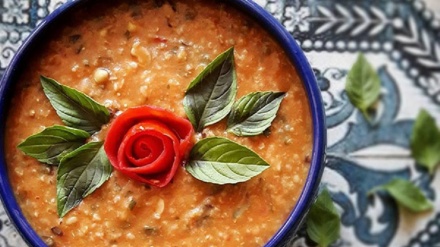 イラン料理；トマトのイラン風スープ