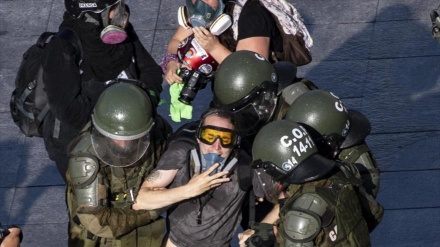 “Policía chilena usa elementos químicos para reprimir protestas”