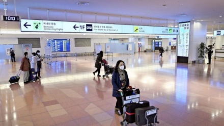 菅首相、「先手の対応」を取って外国人の新規入国一時停止を決行