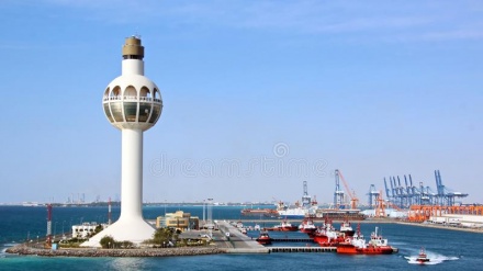 Shpërthim në një cisternë nafte në portin e Xhides në Arabinë Saudite
