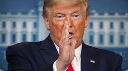 Trump: 'Via immunità per i social o metto veto alla legge sulla difesa'