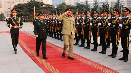 पाकिस्तान व चीन के बीच रक्षा समझौते पर हस्ताक्षर 