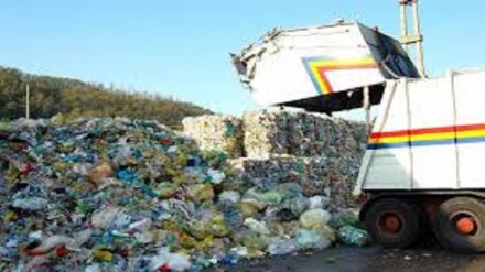 Tunisia, il caso dei rifiuti dall’Italia: licenziato e arrestato ministro dell’Ambiente
