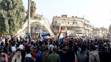 Sirios se manifiestan en Al-Hasaka contra crímenes de Turquía