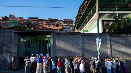  Venezuelans start voting for parliamentary elections despite opposition boycott 