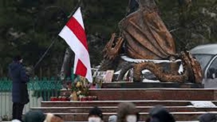 Bielorussia: ancora proteste contro Lukashenko, 300 arresti