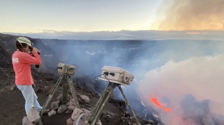 Қўшма штатлардаги Гавая оролининг вулқони отилиб чиқди (фотожамланма)