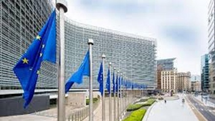 Covid, l'Ue verso il divieto delle Messe a Natale