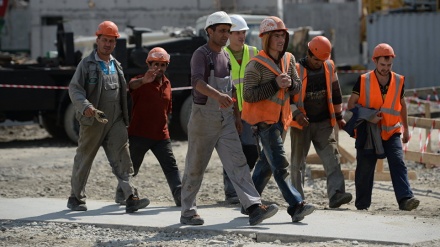 بانک رشد آسیا: تاجیکستان از حقوق کارگران مهاجرش دفاع کند