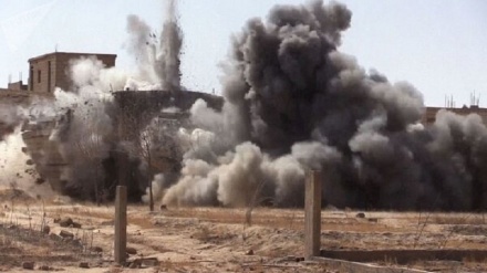 シリアでＩＳＩＳがバスをテロ攻撃、28人死亡