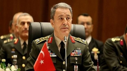 Turchia: 'costretti a aumentare la nostra potenza militare'