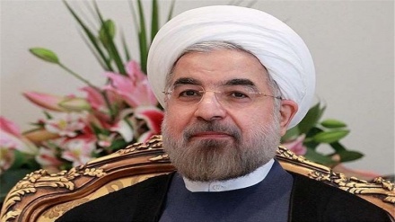 President Rouhani congratulates Pope, world leaders on Christmas