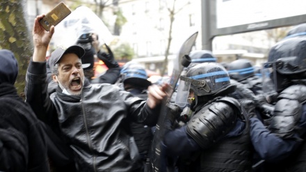 Paraburgimi i 150 protestuesve kundër një projekt-ligji të ri të sigurisë në Francë