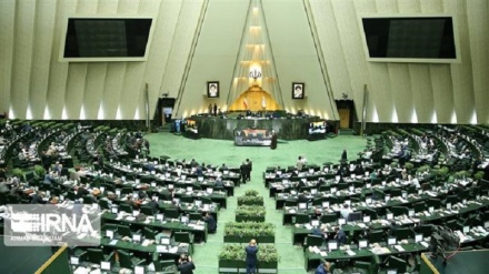 Iran drafts budget for next fiscal year as economy diversifies away from oil