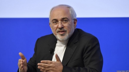 Zarif: Afganistán alcanza muchos logros en el área de la democracia